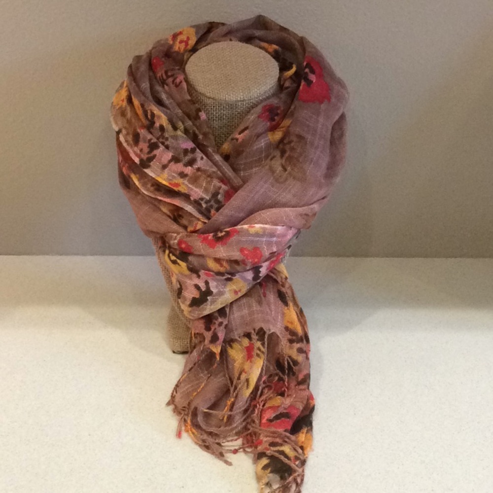 Lightweight scarf
